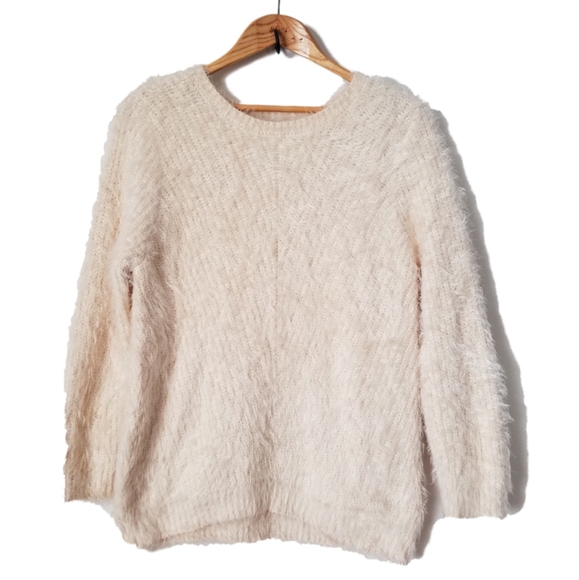 H&M Sweaters - H&M Fuzzy Cream Sweater. Size S